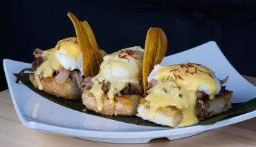 Oeufs Bénédicte à la Sauce Hollandaise